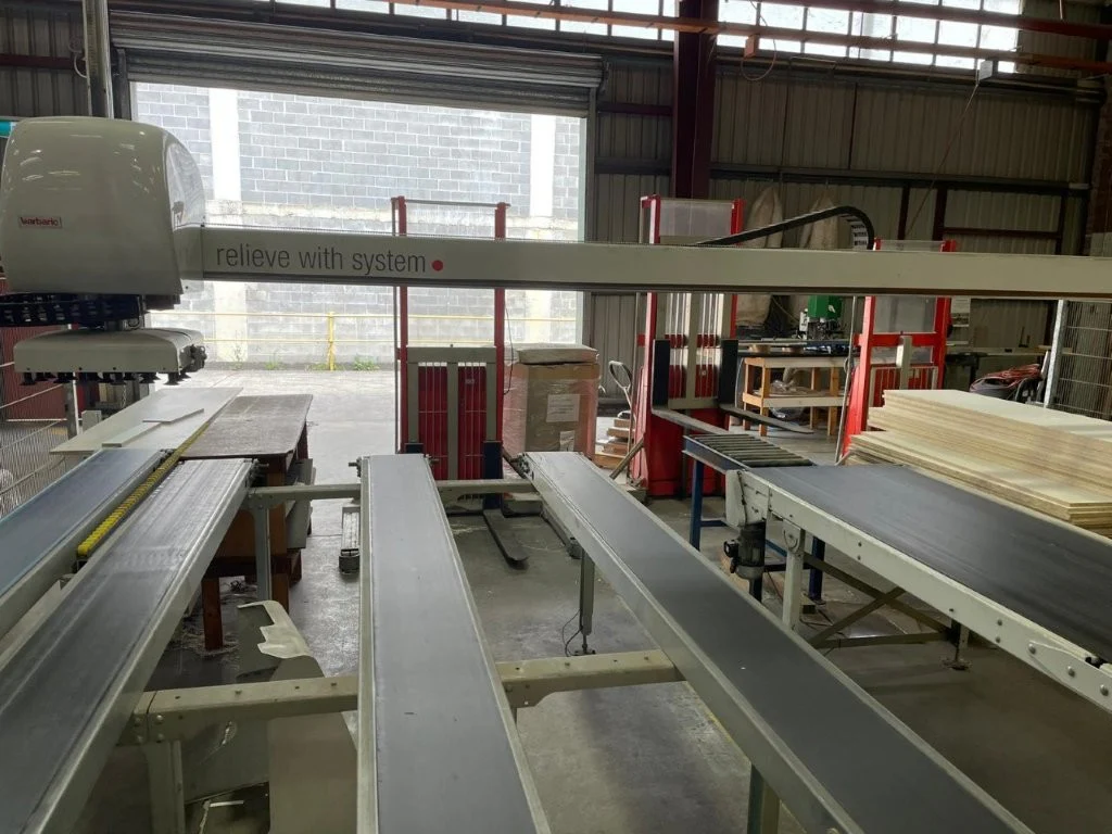 Barbaric Return/Stacking Auto Conveyor - 2010 Model - Image 5