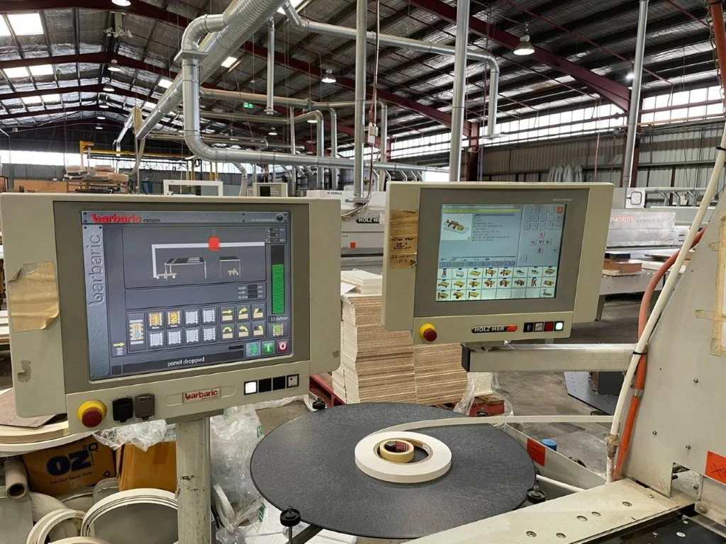 Barbaric Return/Stacking Auto Conveyor - 2010 Model - Image 9