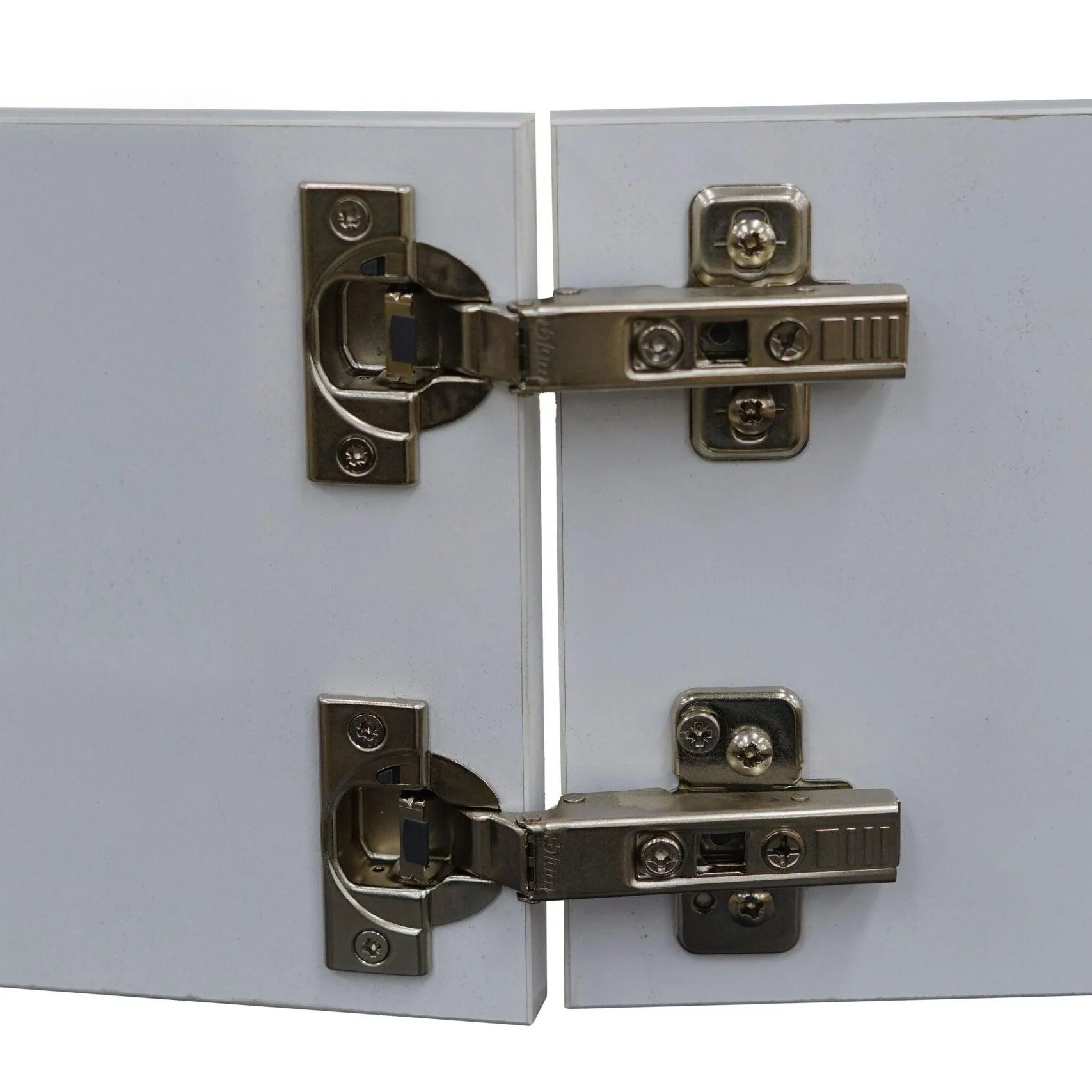 BLUM 110 Degree BLUMOTION Soft Close Hinge 71B3580 - Knock In - Image 6