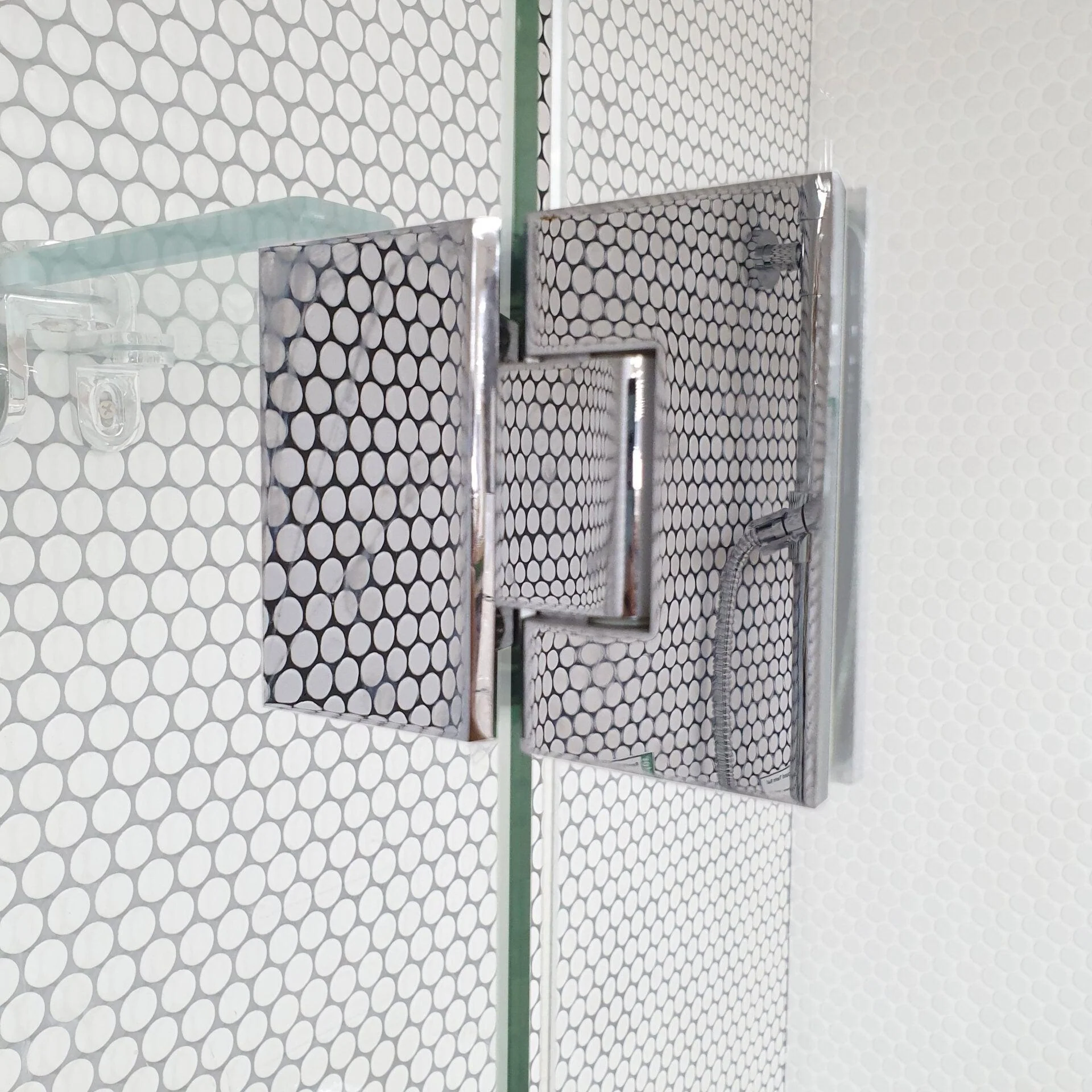 Frameless Square Showerscreen - Image 2