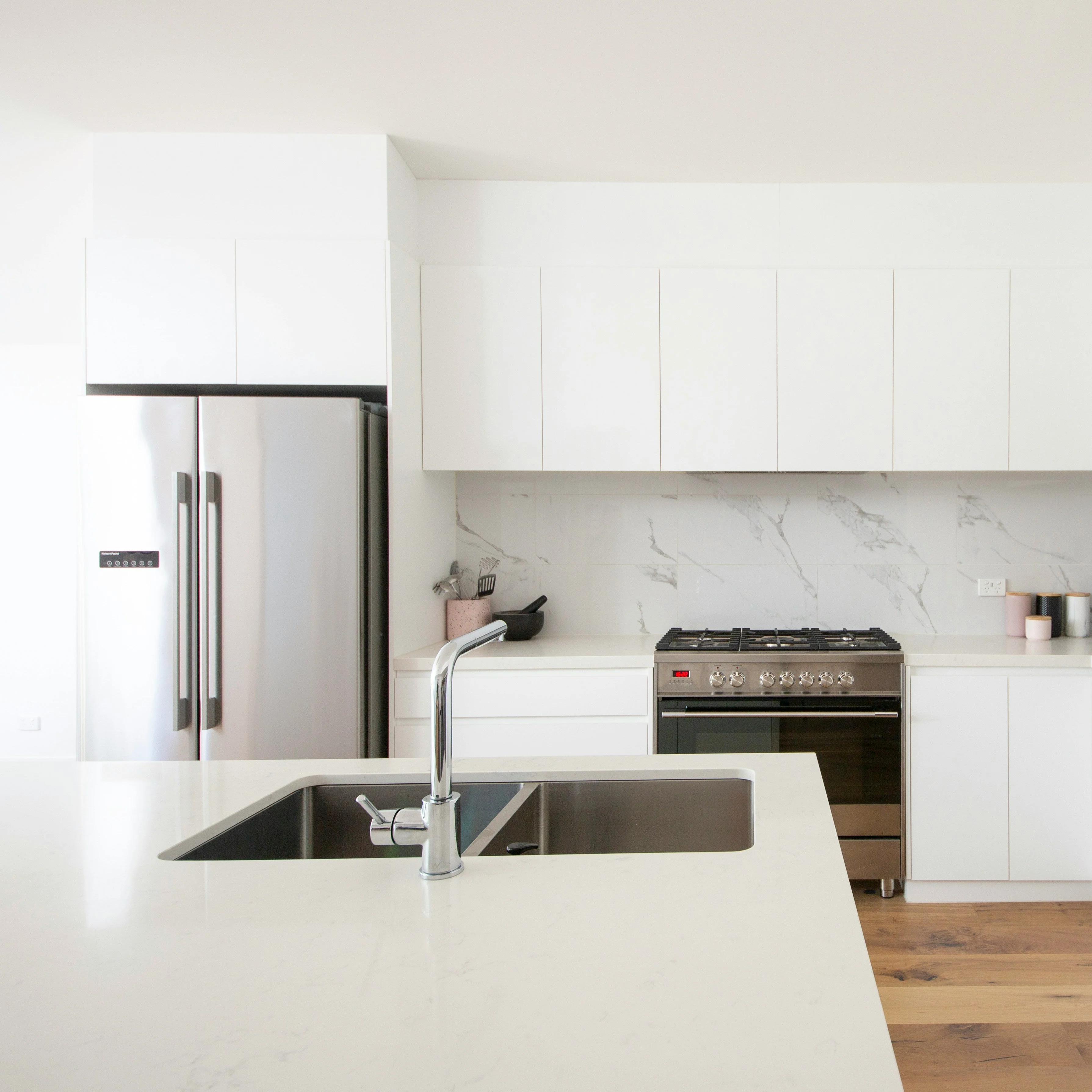 Polar White Matt MR MDF 16mm x 2400x1200mm - Image 2