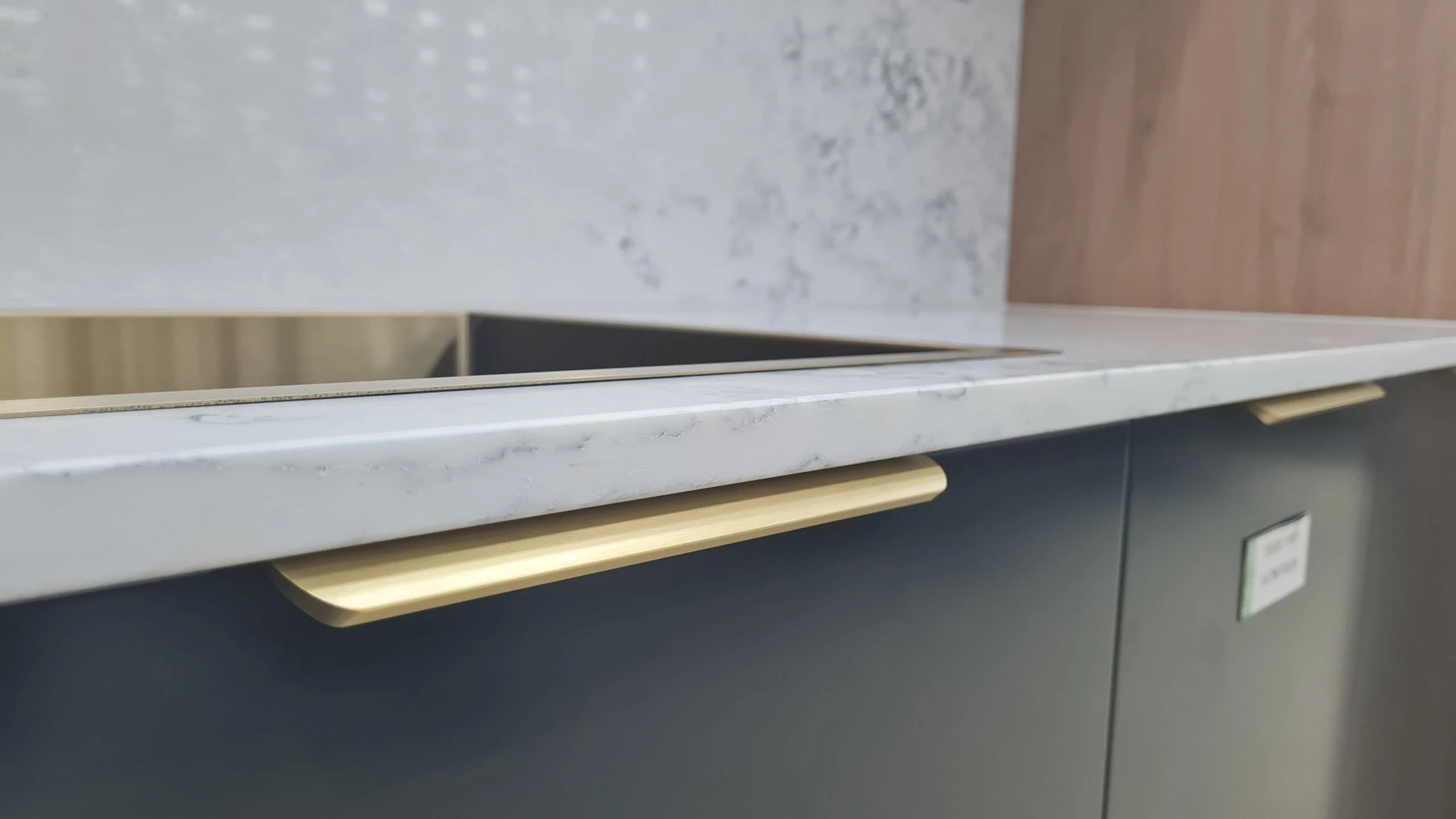 Voda Lip Pull Handle 2163 Satin Brass - Stefano Orlati By Titus - Image 4